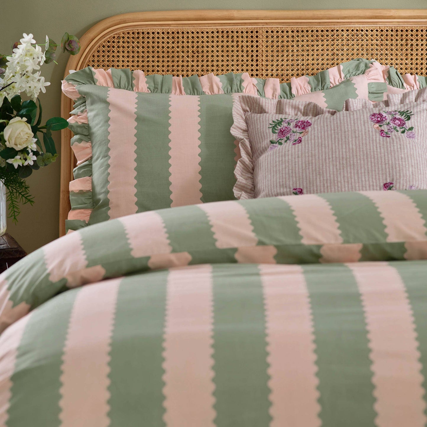 Birdie Stripe Ruffle Pillowcase Pair