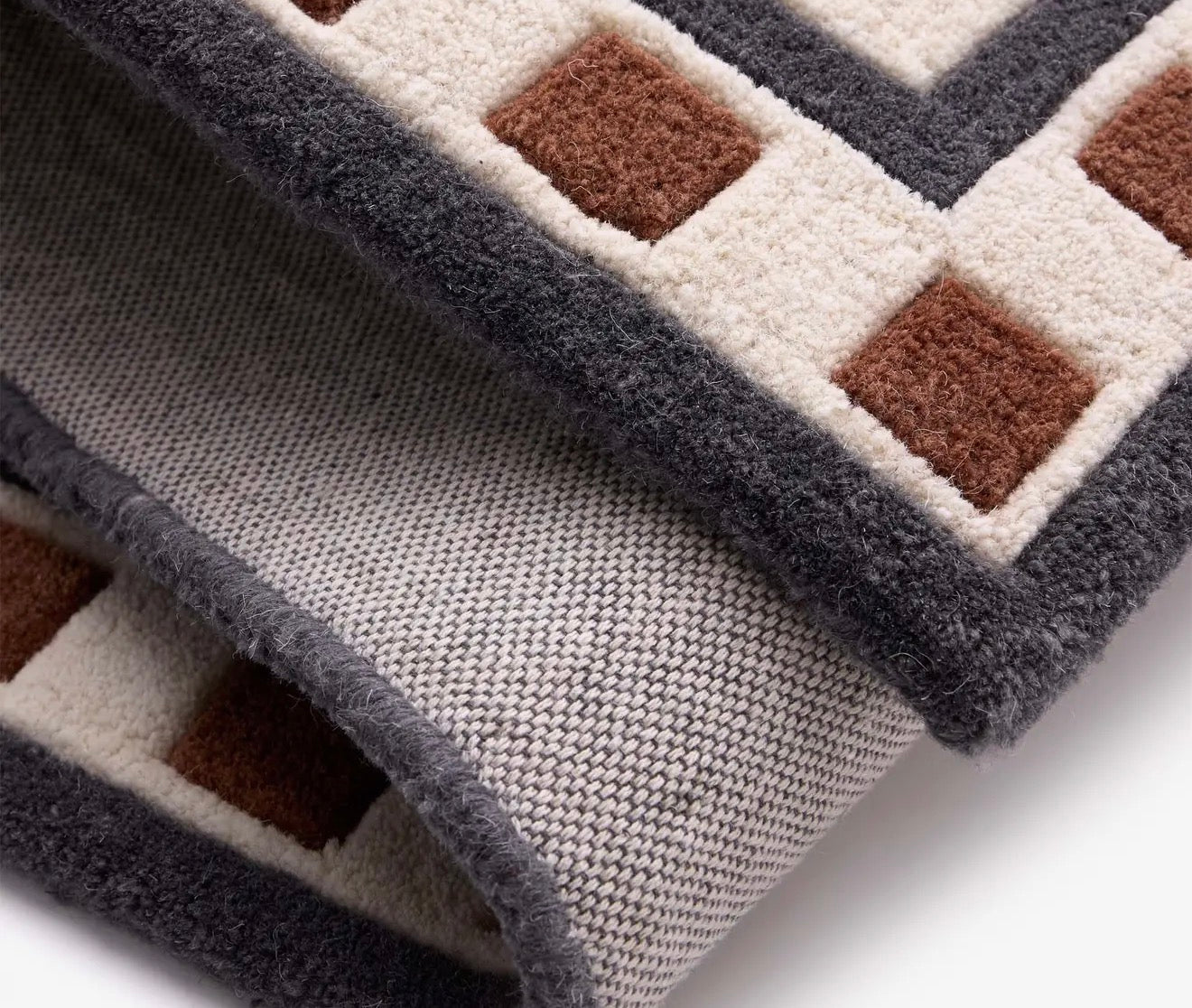 Origins Borerdline Natural Rug