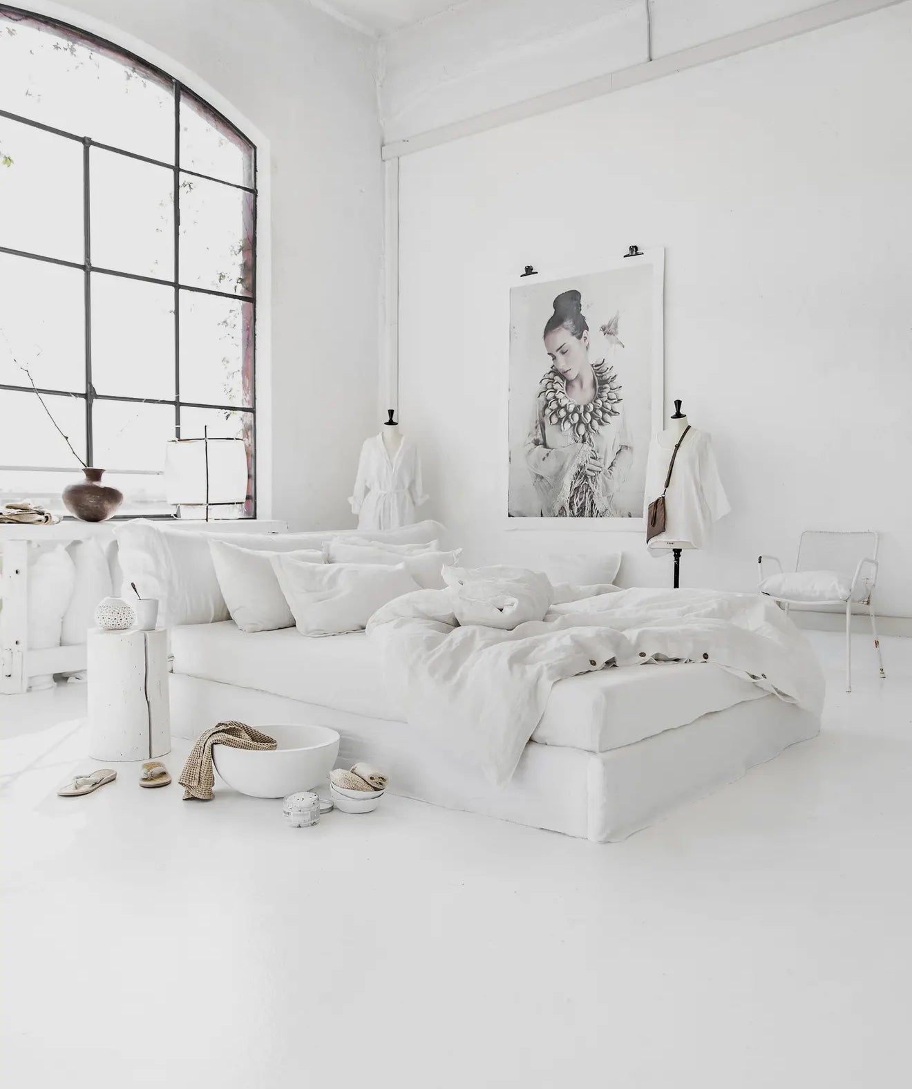 The Pantry White Linen Duvet Cover and Pillow Set