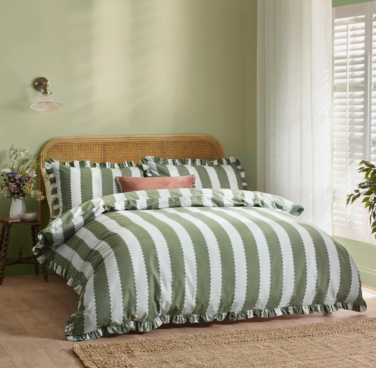 Birdie Stripe Ruffle Duvet Cover Set