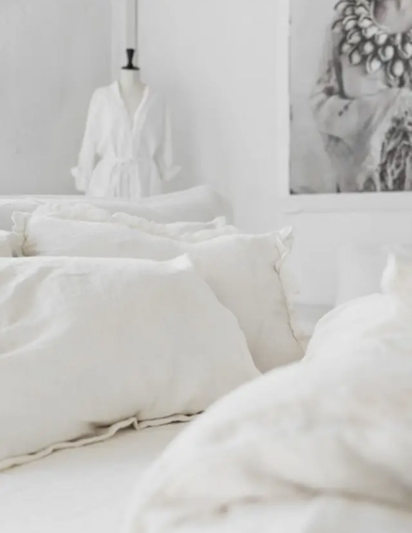 The Pantry White Linen Duvet Cover and Pillow Set
